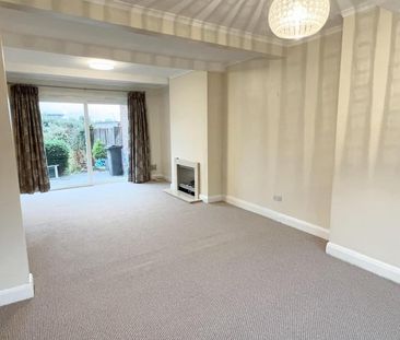 3 bedroom semi-detached house to rent - Photo 2