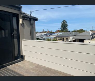 2/2 Mccrory Street, Coburg, Vic 3058 - Photo 2