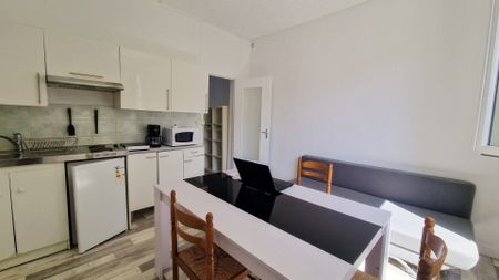Location Appartement 2 pièces 30m² - Photo 3