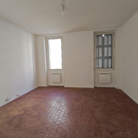 Appartement 2 pièces 38m2 MARSEILLE 8EME 650 euros - Photo 3