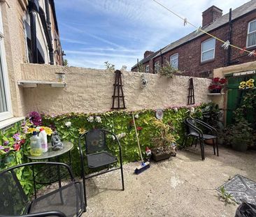 2 bedroom terraced house to rent - Photo 2