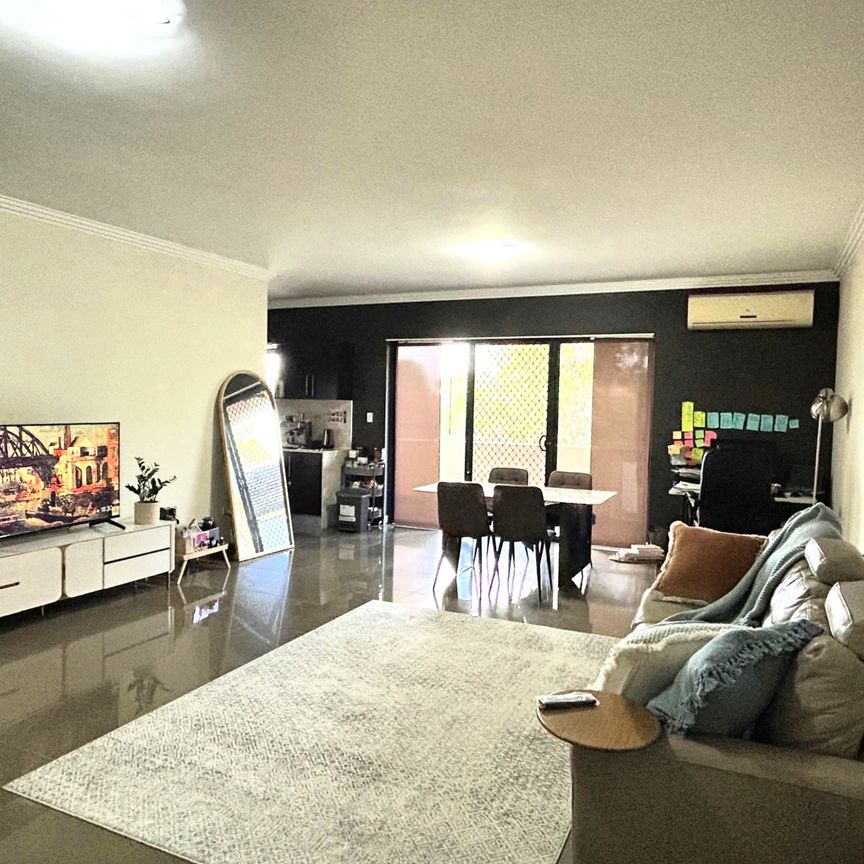 Lidcombe - Photo 1
