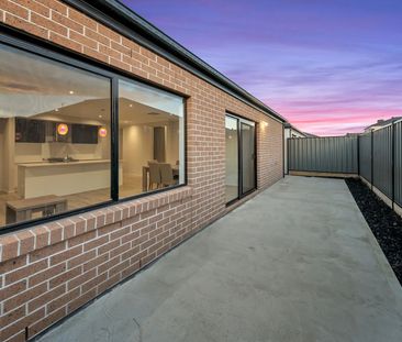 Family Home in Unbeatable Location! - Photo 6