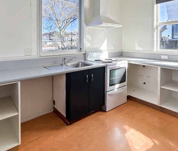 CITY CENTRE - 1 BEDROOM - Photo 1