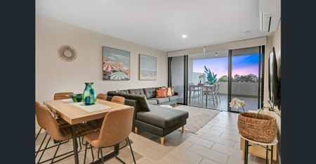 City Living, Just Minutes to the Beach! - Photo 2