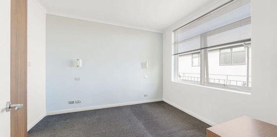 Prime St Kilda Location - Photo 2