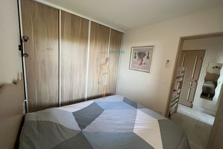 A LOUER : APPARTEMENT T2 - LOCATION HIVERNALE du 04/10/2025 JUS - Photo 2