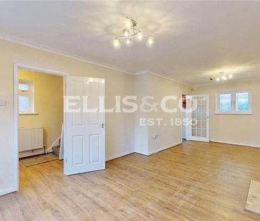 3 bedroom end of terrace house to rent - Photo 4