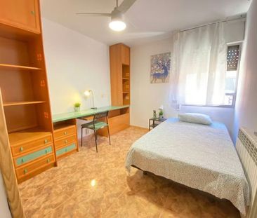 Calle de Graena, Madrid, Community of Madrid 28041 - Photo 6