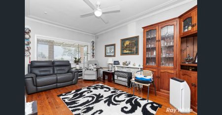 A Hidden Gem Awaits - Photo 2