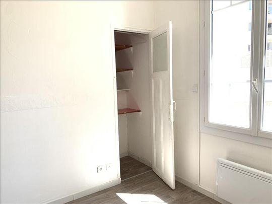 2 pièces - 38 m² - 1er étage - Colocation non autorisée - Photo 1