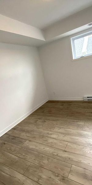 Logement 5 1/2 - Wifi inclus - Novembre 2025 - Saint-Jérôme - Photo 1