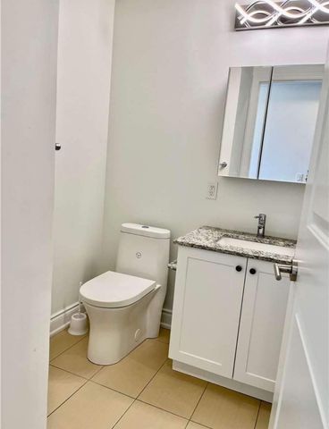 For Lease - 9618 Yonge Street Unit# 1005, Richmond Hill, Ontario - Photo 5