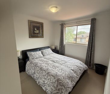 2/54 Paul Coe Crescent, Ngunnawal ACT 2913 - Townhouse For Rent | D... - Photo 3