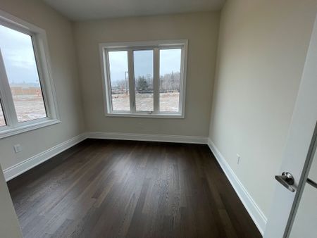 For Lease - 1228 Queens Plate Road, Oakville, Ontario - Photo 4