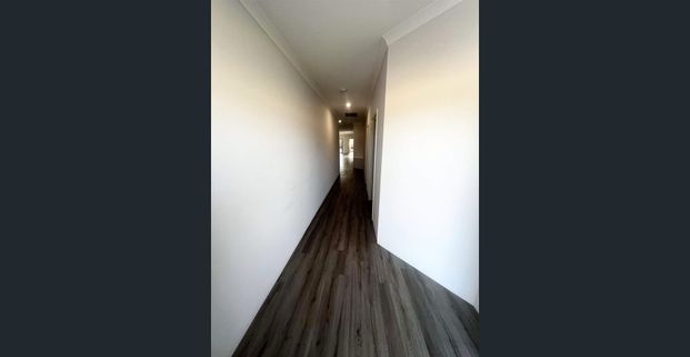 Modern 3x3 Home with Light-Filled Open-Plan Living - Photo 1