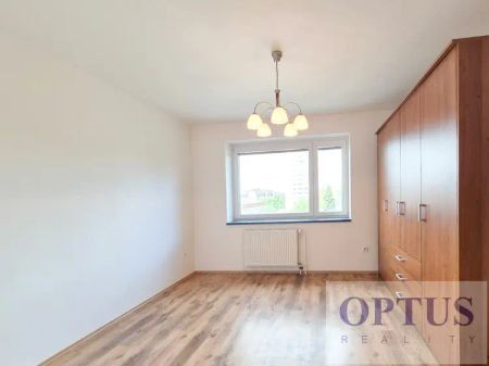Říčany, Melantrichova ul., moderní světlý byt 2 + k. k., balkon, sklep, 60 m - Photo 3