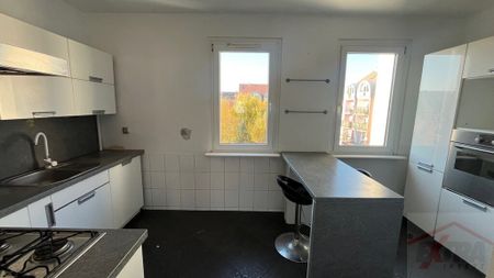 Przecław, 6pok., 2 piwnice, balkon (437111) - Zdjęcie 4