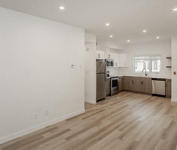 Bristol: Black Accents – 710 Westminster, Winnipeg, MB - Photo 1