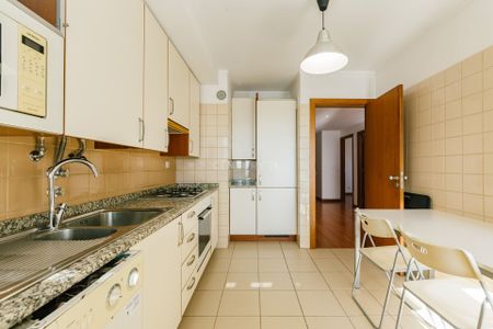 Apartamento T2 na Alta Lisboa para Arrendamento - Photo 3