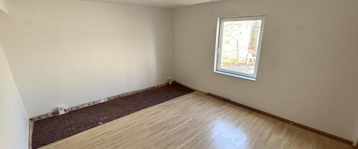 Charmante 2-Zimmer-Erdgeschosswohnung mit Hofzugang in Schönebeck ! - Foto 1