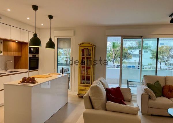 Alquiler de piso en Calle Mar Cantabrico, 11