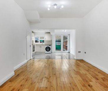 5 bedroom terraced house to rent - Photo 5