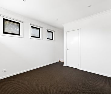 94A Rosehill Road, Keilor East VIC 3033 - Photo 4