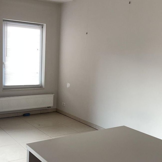 Appartement te huur in Roeselare voor € 800 met 2 slaapkamers - Foto 1