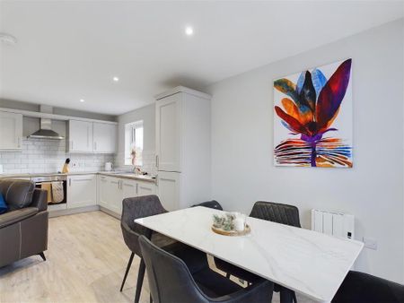 2 Bed, 124 Avoniel Road, Belfast, BT5 4SG - Photo 3