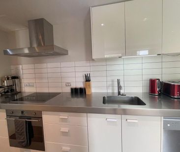 Suburb Central Wellington Apartment Living - Photo 2