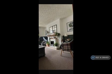 3 bedroom terraced house to rent - Photo 5