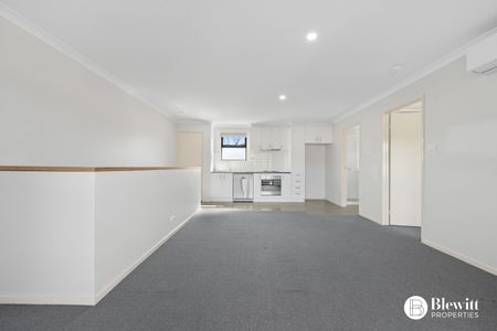 87 Ian Nicol Street, Watson ACT 2602 - Townhouse For Rent | Domain - Photo 3