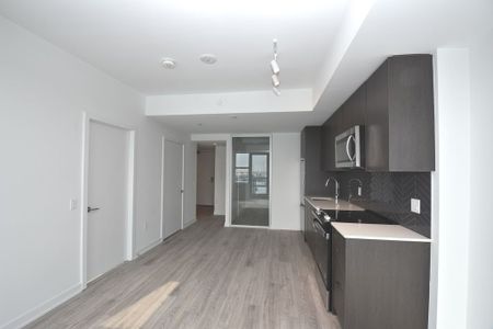 For Lease - 1614 Charles Street Unit# 435, Whitby, Ontario - Photo 5