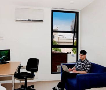 Studio view - Photo 2