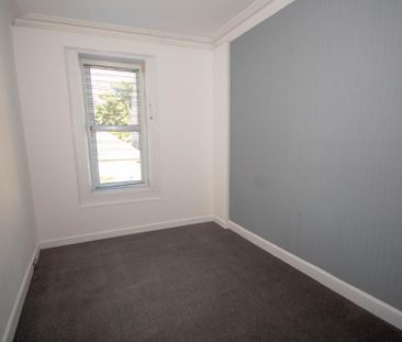 4 bedroom flat to rent - Photo 4