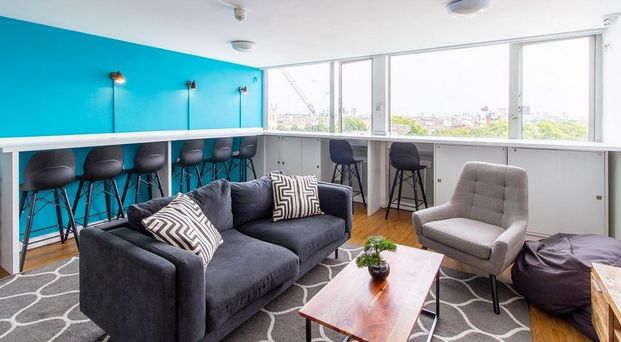 Studio to rent - Photo 1