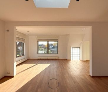 Ruime bel-etagewoning met 3 slaapkamers, tuin en garage - Foto 4