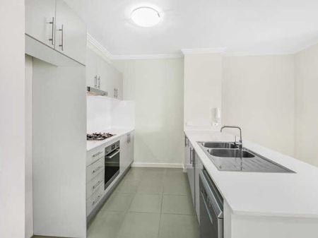 Modern 2 Bedroom Unit located in a great location - Photo 4