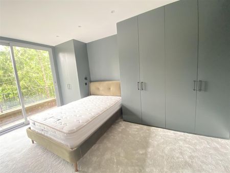 2 bed apartment to rent in Hyde Park Place, London, W2 2 - Photo 5