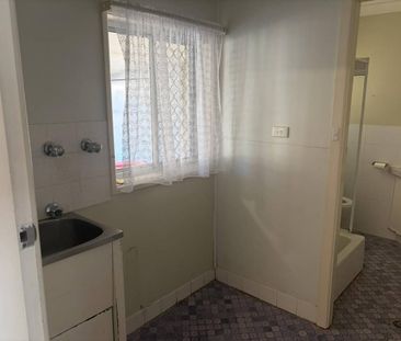 Neat & Tidy Unit in South Tamworth - Photo 5