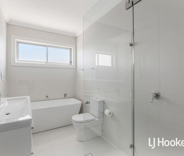 4 Riverbrae Avenue, Riverstone NSW 2765 - House For Rent | Domain - Photo 6