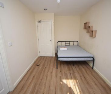 4 bedroom house to rent - Photo 3