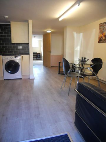 1 Bed Flat, Wilbraham Road, M14 - Photo 3