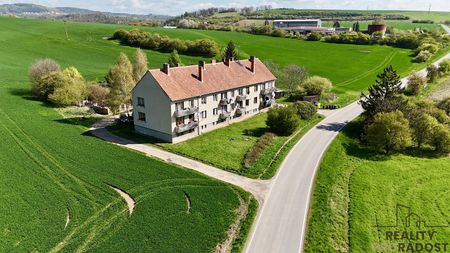 Pronájem bytu 2+1 67 m² - Fotografie 4