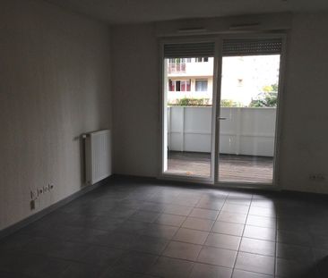 location Appartement T1 DE 39.1m² À LYON - Photo 2