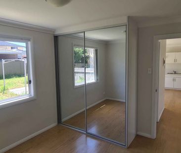SPACIOUS 2 BEDROOM GRANNY FLAT - Photo 1