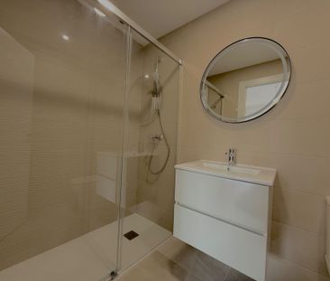 Piso de alquiler en Calle Peso de la Harina, 11, Perchel Norte - Photo 2