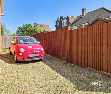 3 bedroom terraced house to rent - Photo 4