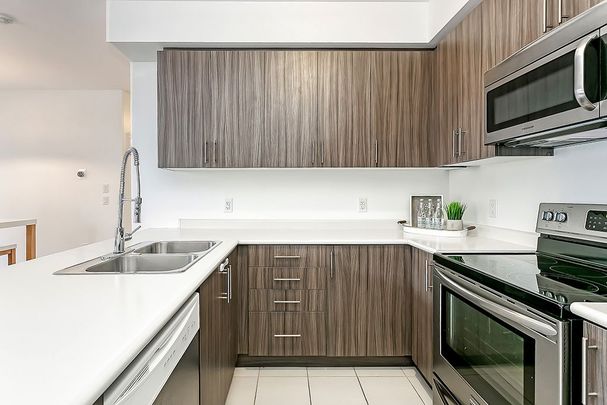 For Lease - 276 Gatwick Drive Unit# 204, Oakville, Ontario - Photo 1